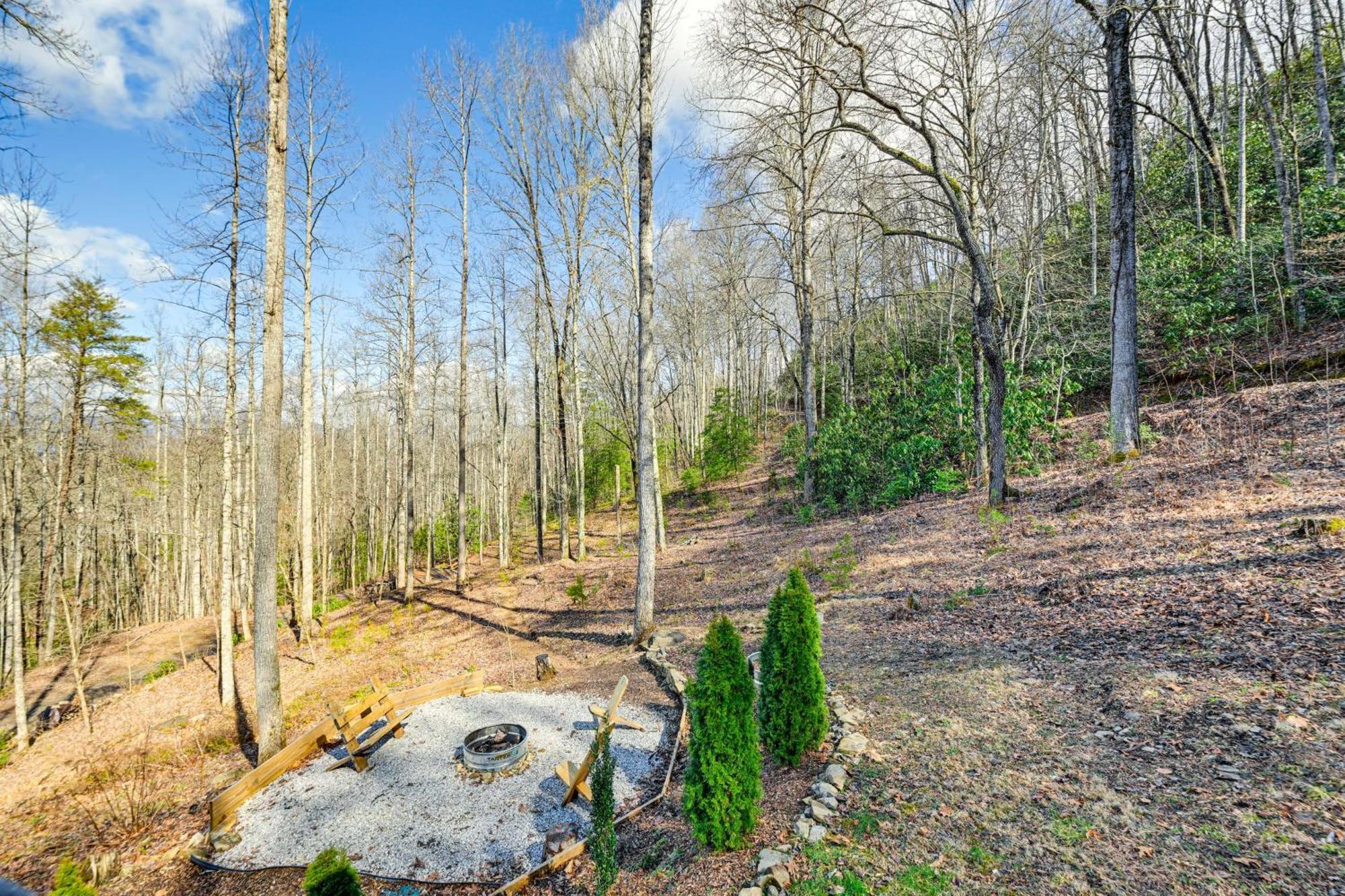 Smoky Mountain Cabin With Camping Area And Fire Pit! Whittier Екстериор снимка